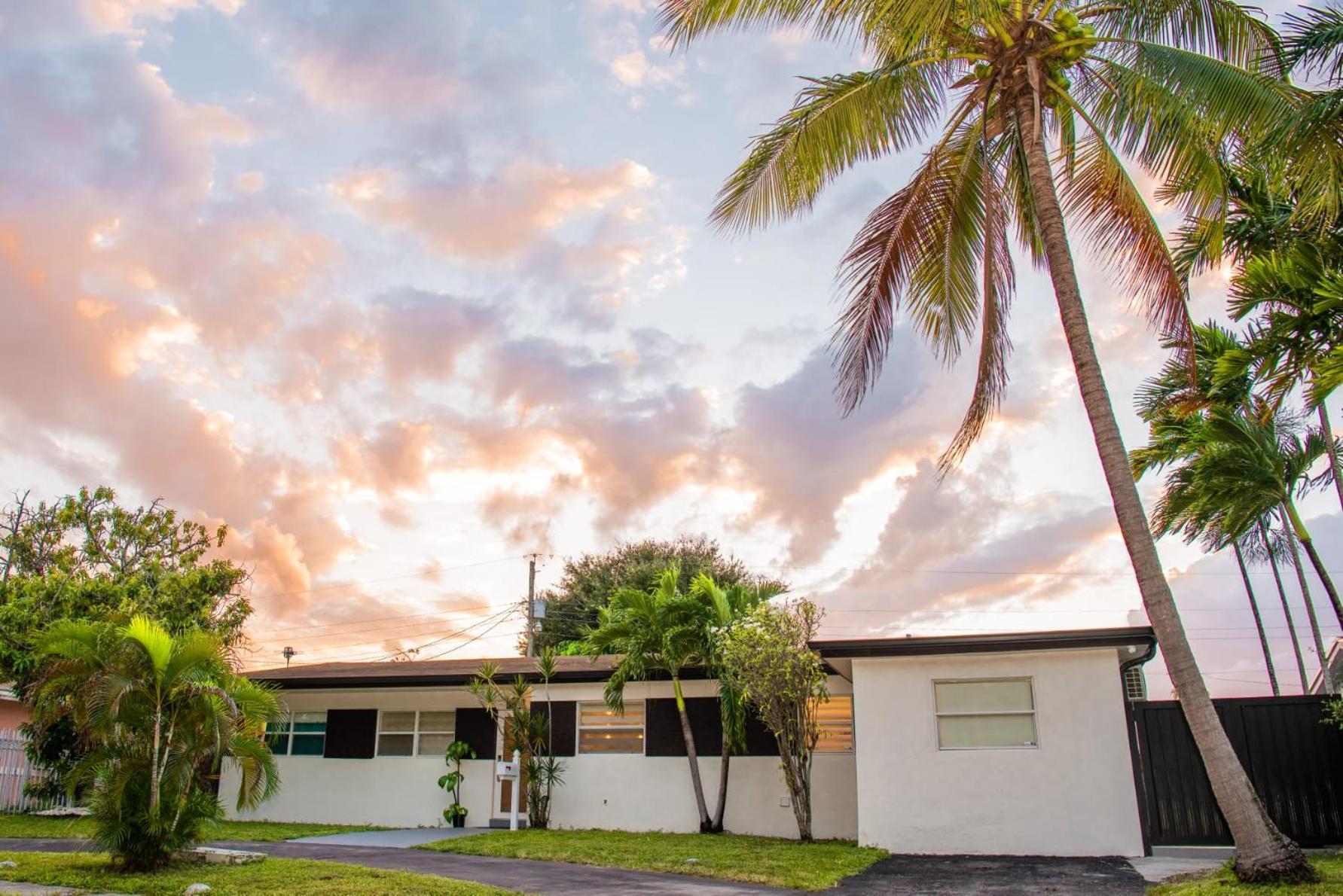 Luxury Stay Villa Miami Exterior photo